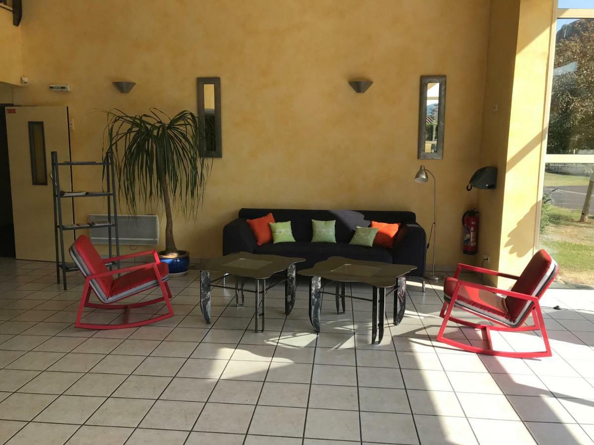 Hotel La Colombiere Cantal Massiac Exteriör bild